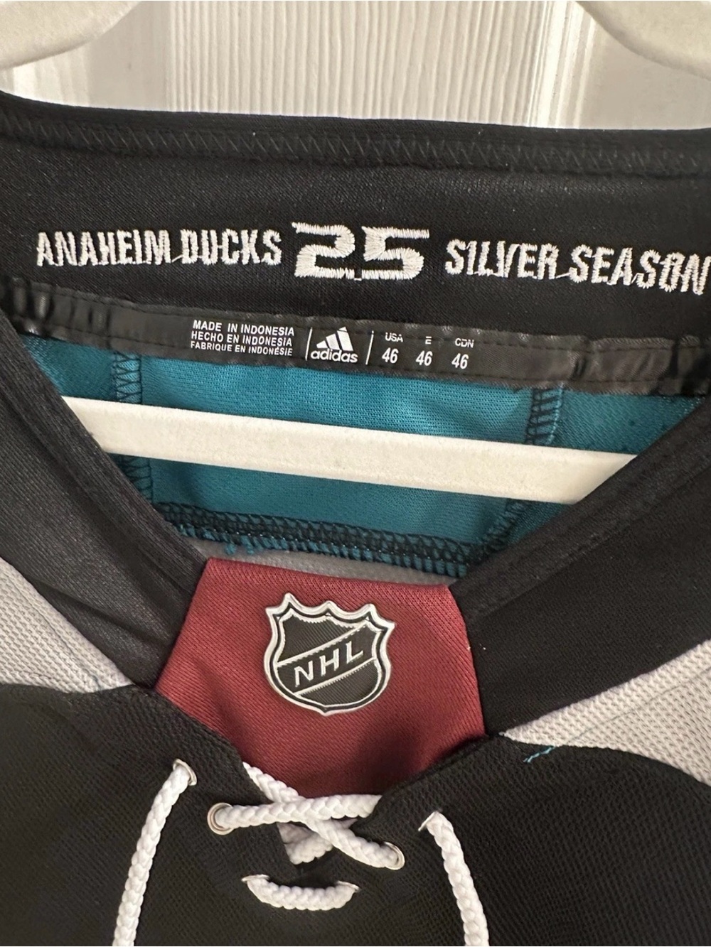Anaheim Ducks 25th Anniversary
Authentic Mens NHL Jersey 46
Selanne Number 8 - Picture 4 of 13